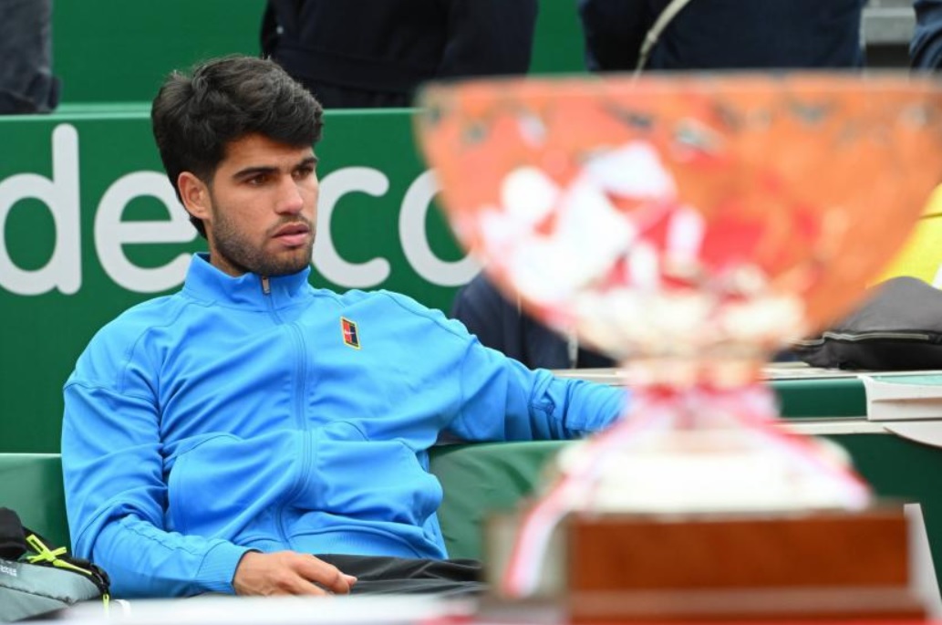 C&rsquo;est un moment compliqu&eacute; pour moi&nbsp;: l&rsquo;annonce de Carlos Alcaraz qui bouleverse Roland-Garros &agrave; trois semaines du tournoi