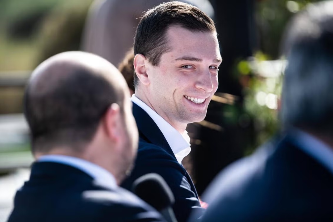 Cette soir&eacute;e tr&egrave;s select &agrave; Paris o&ugrave; tout a commenc&eacute; entre Jordan Bardella et Maria Carolina