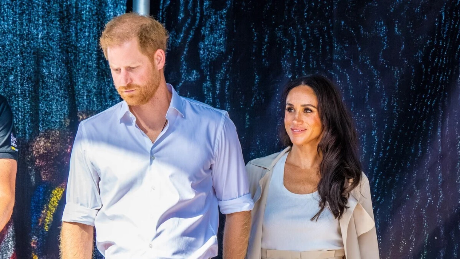 Meghan Markle face &agrave; ce geste envers Harry&nbsp;: ces images qui ont glac&eacute; l&rsquo;ambiance en pleine visite