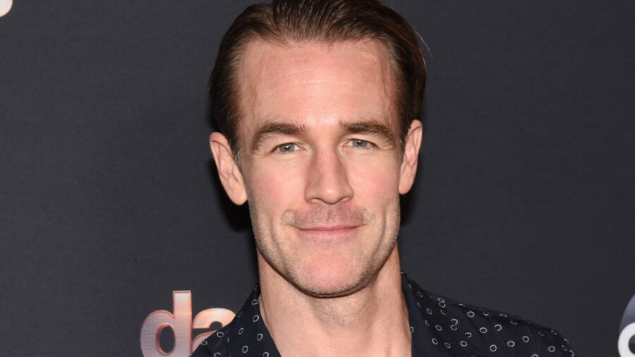 Le h&eacute;ros romantique des ann&eacute;es 90 n&rsquo;est plus&nbsp;: James Van Der Beek, l&rsquo;inoubliable Dawson, meurt &agrave; 48 ans