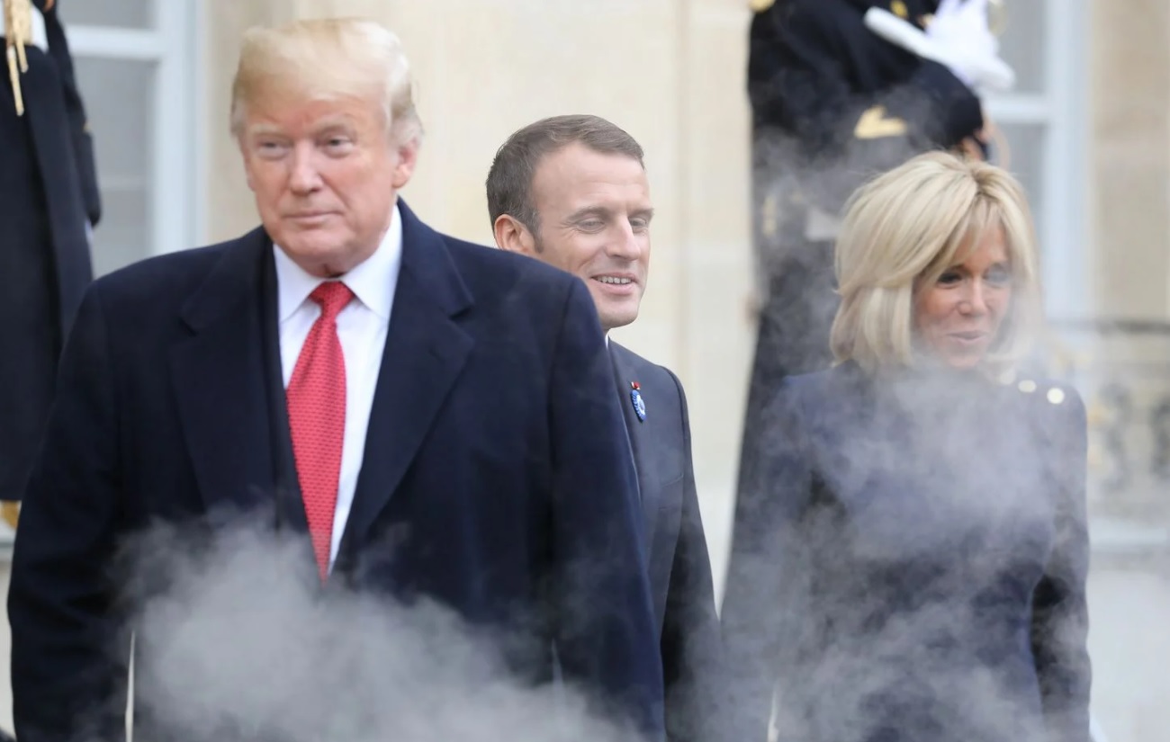 Elle est en forme&nbsp;!&nbsp;: la phrase de Donald Trump &agrave; Brigitte Macron qui a cr&eacute;&eacute; un malaise diplomatique