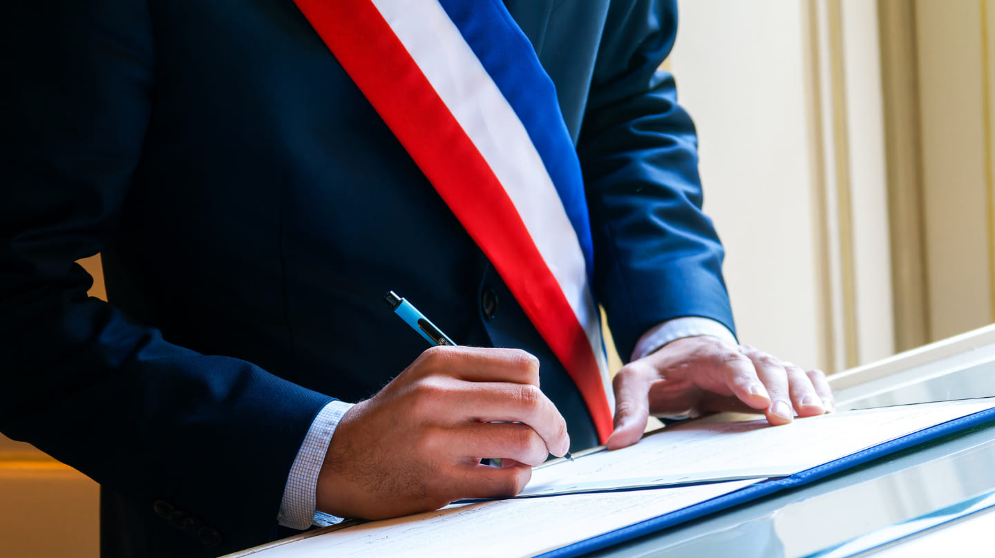 Indemnit&eacute;s, avantages, r&eacute;forme&nbsp;: ce que gagnent r&eacute;ellement les maires et leurs adjoints