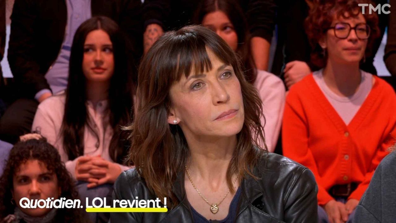 C&rsquo;est bon quoi&nbsp;!&nbsp;: Sophie Marceau s&egrave;che une journaliste de TF1 en pleine promo de LOL 2.0