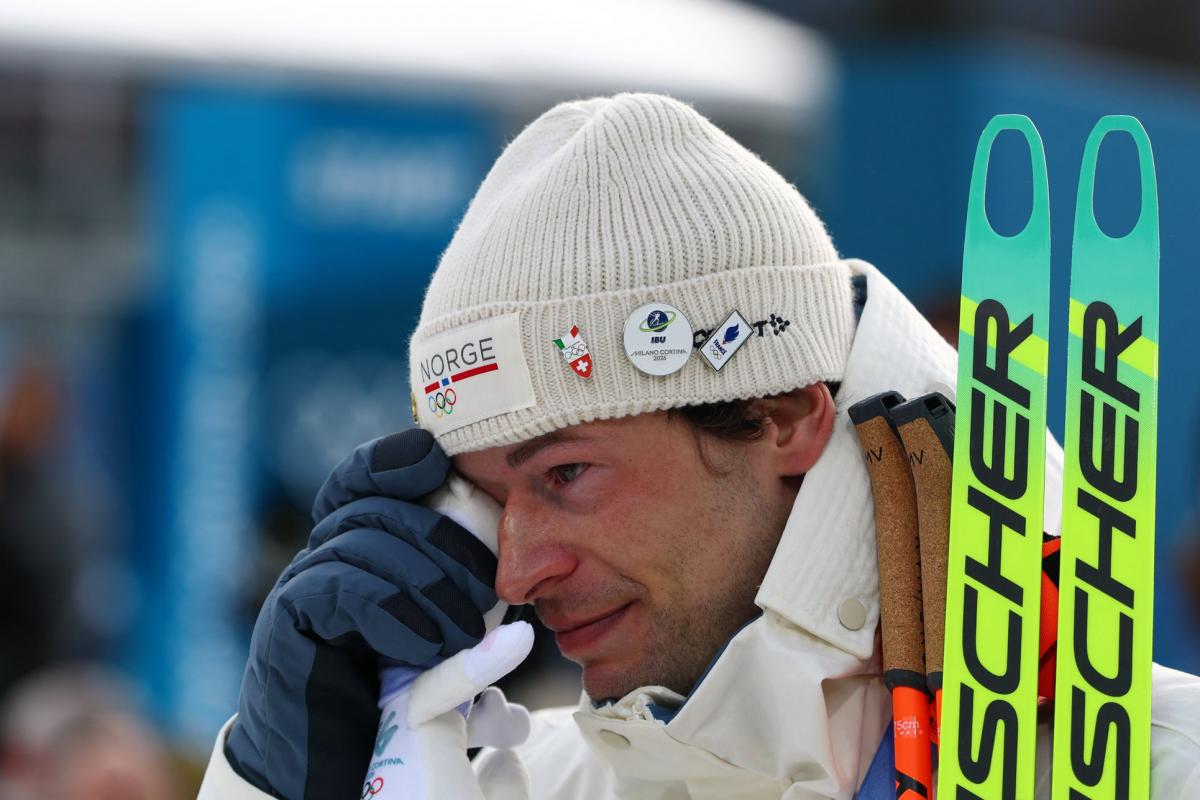 JO 2026&nbsp;: en larmes apr&egrave;s sa m&eacute;daille, Sturla Holm Laegreid avoue en direct avoir tromp&eacute; &laquo; l&rsquo;amour de sa vie &raquo;