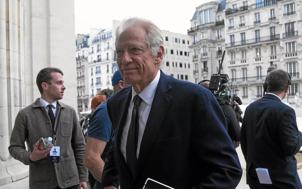 Des statuettes qui valent 125 000 euros ou beaucoup moins&nbsp;? Le chiffre qui complique l&rsquo;affaire Villepin