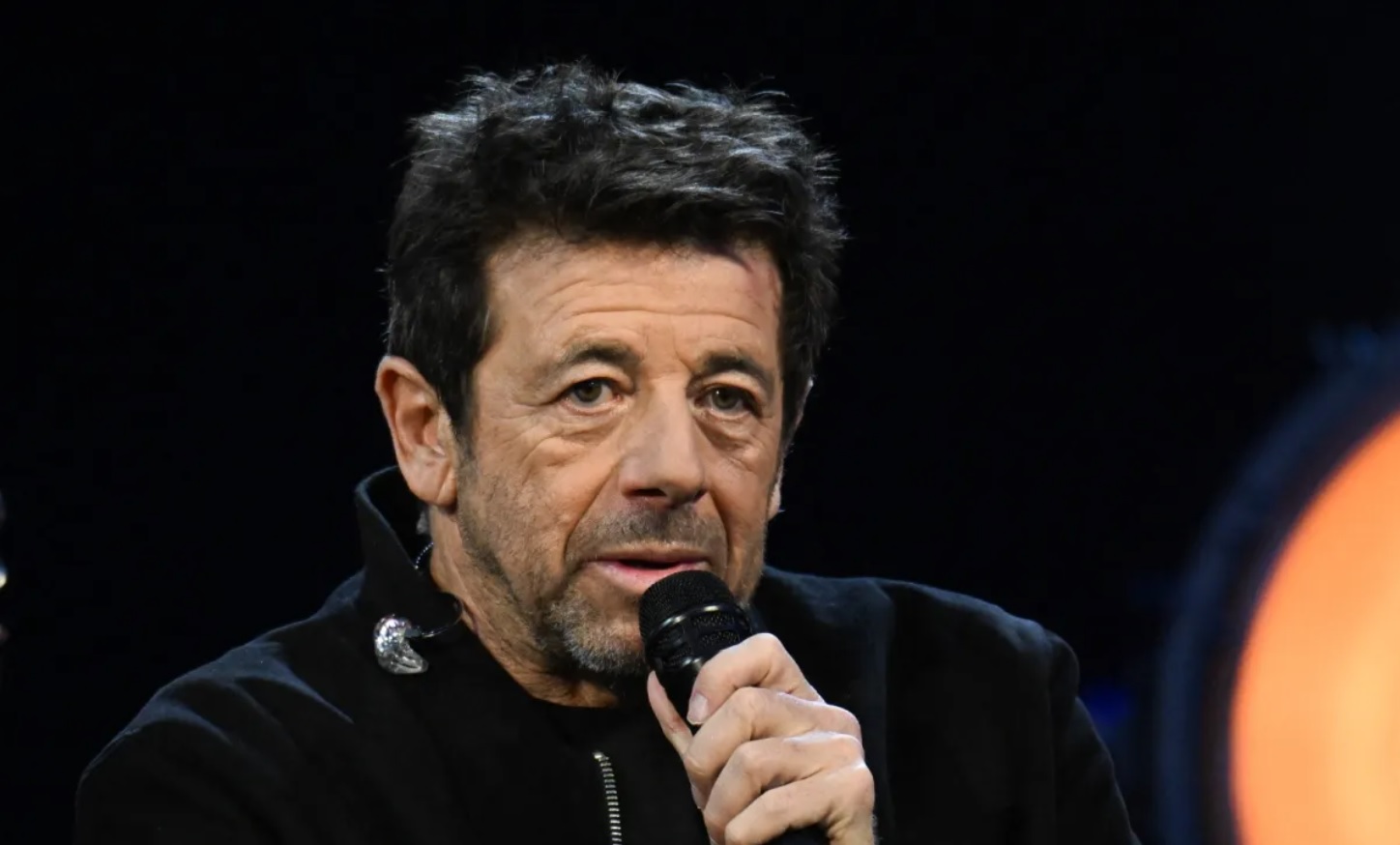 Patrick Bruel vis&eacute; par plusieurs plaintes&nbsp;: de nombreuses accusations, une perquisition chez lui &agrave; Neuilly, sa d&eacute;fense, voici tout ce que l&rsquo;on sait
