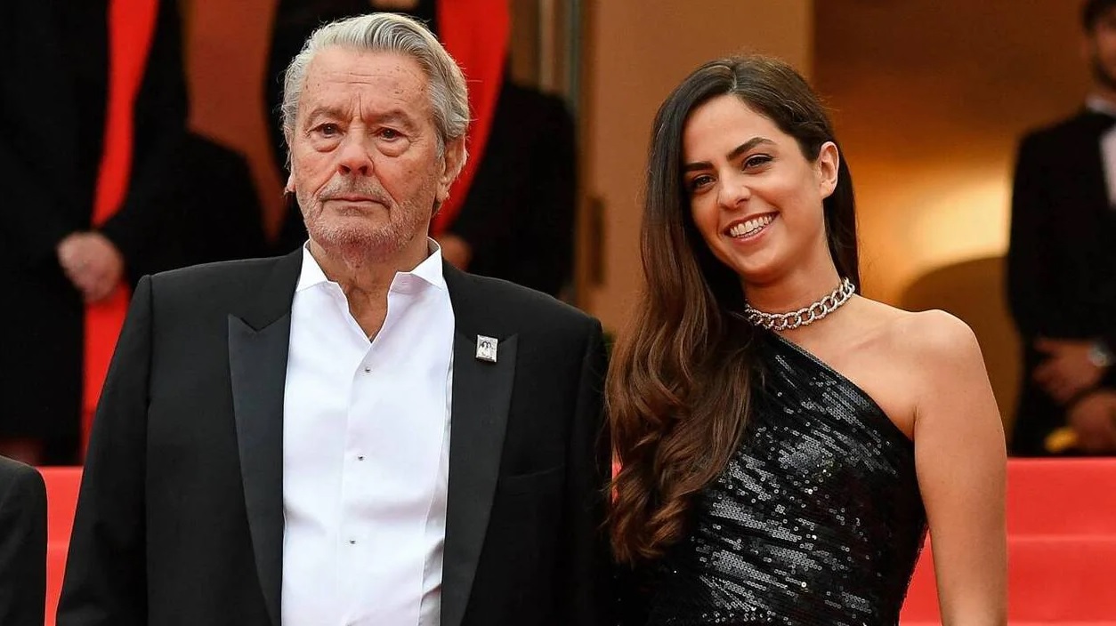 Anouchka Delon r&eacute;clame 115 000 euros &agrave; ses fr&egrave;res&nbsp;: ce chiffre qui r&eacute;sume l&rsquo;ampleur du conflit familial