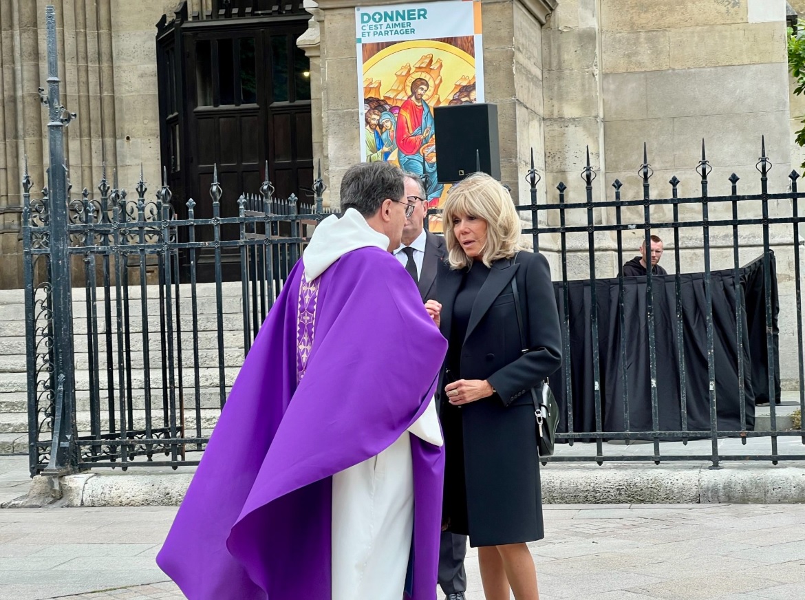 Brigitte Macron et Bernadette Chirac&nbsp;: le souvenir tr&egrave;s personnel de leur derni&egrave;re rencontre