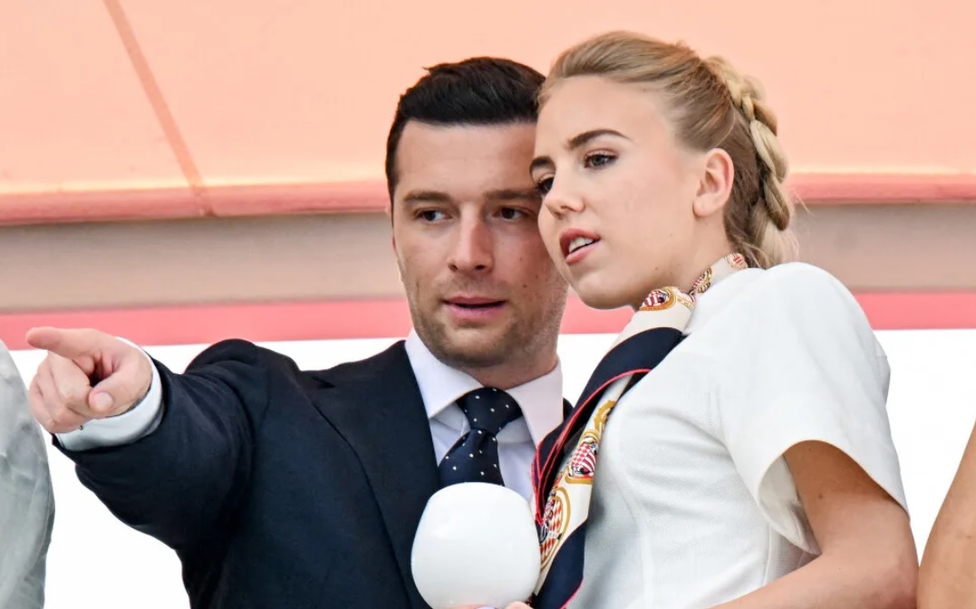Jordan Bardella avec Maria Carolina à Monaco : le détail qui a transformé leur sortie en polémique